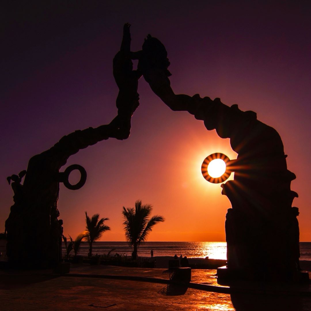 parque fundadores playa del carmen, el portal maya, quinta avenida, top yucatan